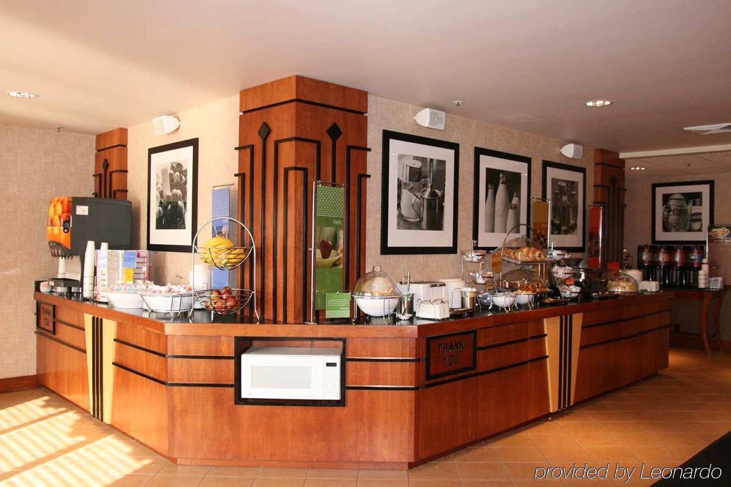 Hampton Inn Columbus/Taylorsville Edinburgh Restoran gambar